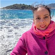 Profesora de fisioterapia apta para todas las edades y niveles